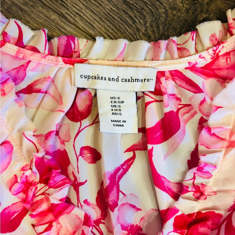 cupcakes & cashmere Pink Floral Top